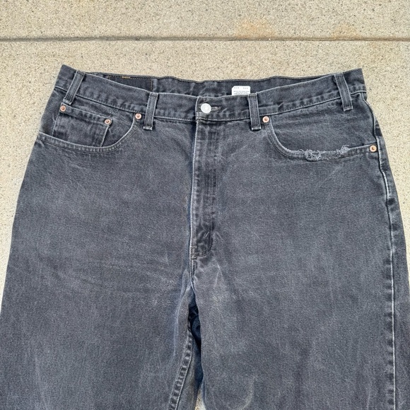 Vintage levis 550 Size 40 made in Canada - Picture 7 of 11
